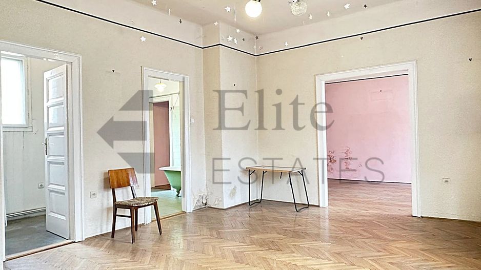 Apartament ultracentral in zona Teatrului din Oradea - Poză 1