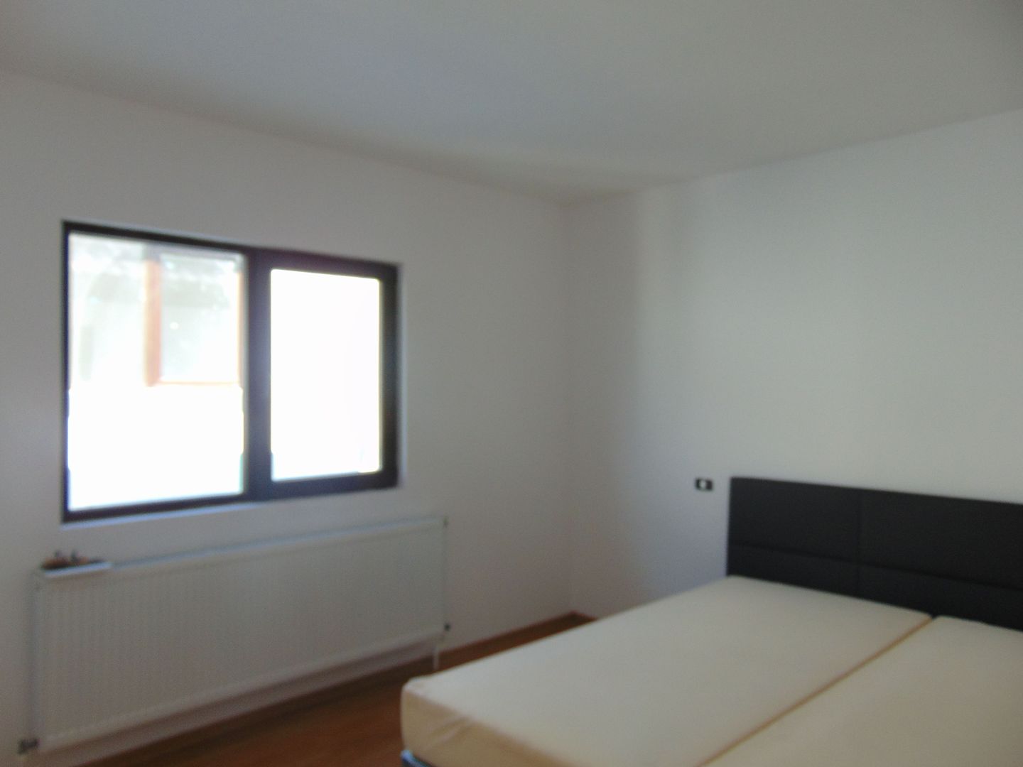 Spatii generoase cazare muncitori sau seniori- zona cu acces rapid - Poză 7