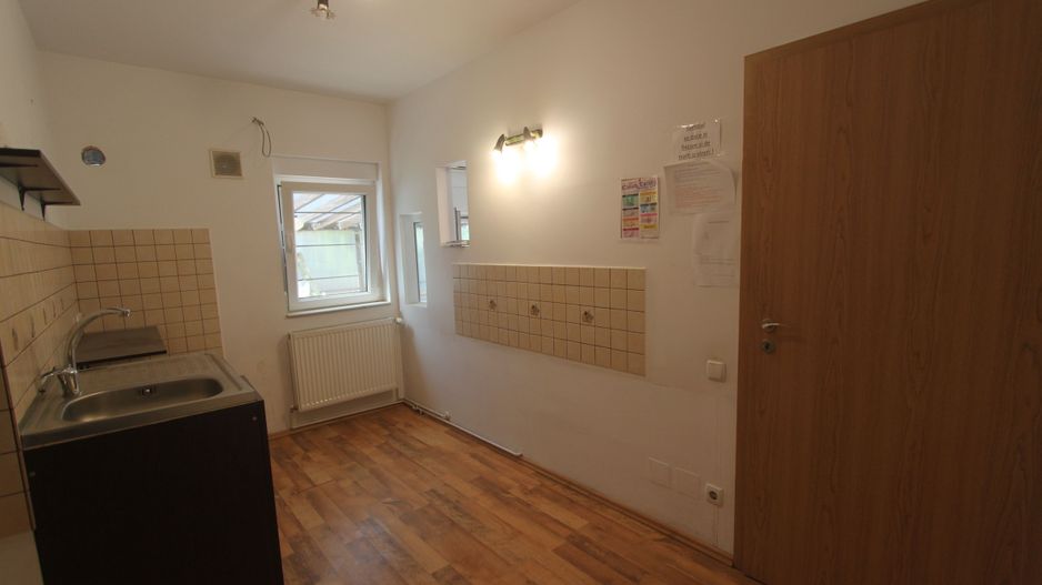 Birouri la casa - 120 mp, zona Circumvalatiunii - Poză 17