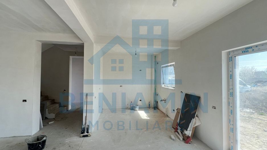 Casa-5 camere-P+1+P-147mp utili-600mp teren-Utilitati-Sanpetru - Poză 6