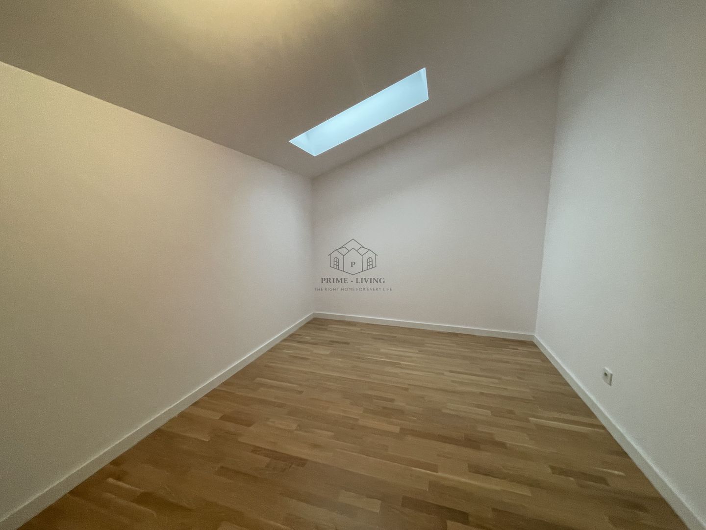 CASA NOU CONSTRUITA IN COMPLEX REZIDENTIAL LA VANZARE IN PIPERA - Poză 15