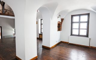 Un loc cu suflet, o poveste de continuat – Casa de vânzare în Centru - Poză 2