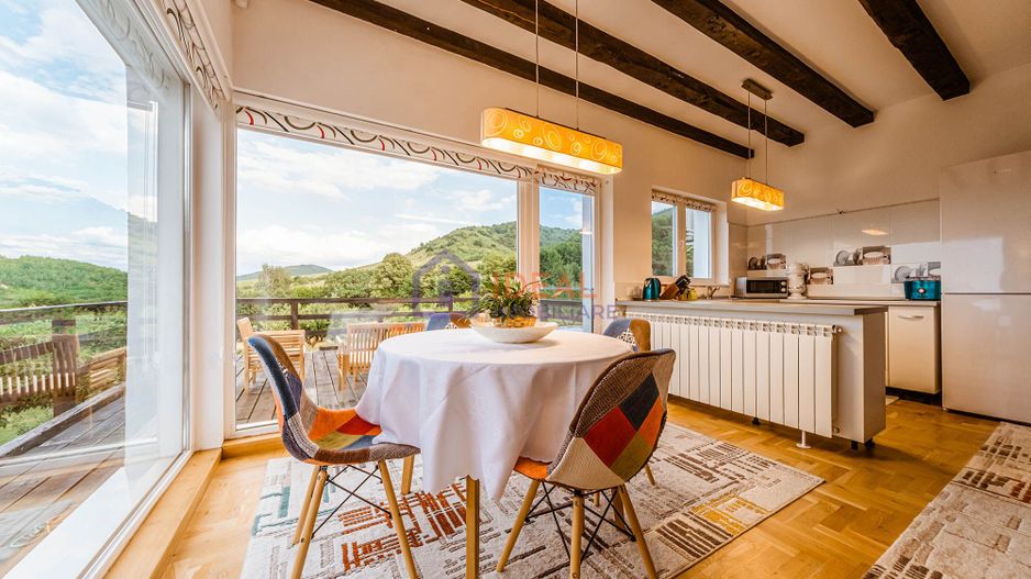 Casa de poveste cu 1.300 mp de teren, in Tocile - Poză 3