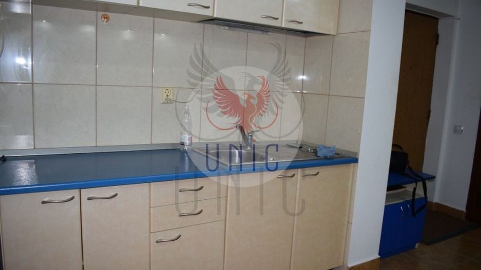 Apartament 4 camere, inchiriere, Craiovita Noua - Poză 3