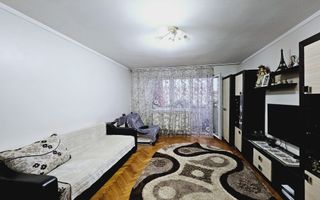 Apartament cu 3 camere decomandate, 2 bai, Cetate - Poză 1
