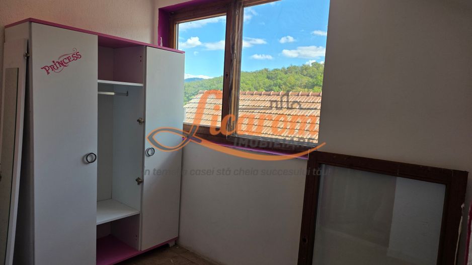 Garsoniera in casa, comuna Cristian,mobilata si utilata. - Poză 7