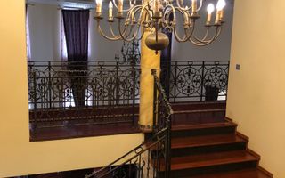 Casa de vanzare, 14 camere+teren 3500 mp, piscina interioara - Poză 4