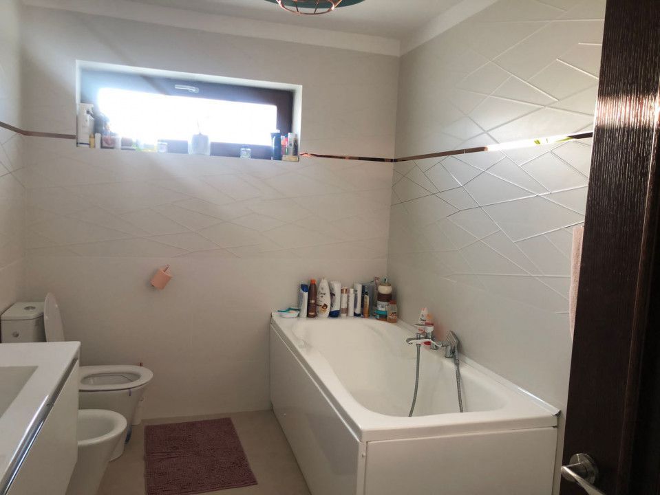 AZURA Imobiliare Pitesti - De Vanzare vila Platou Trivale - Poză 8