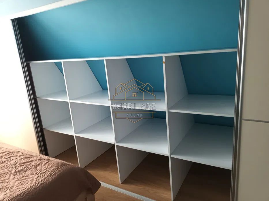 Apartament cu 3 camere, cu 2 etaje în Centru - Poză 2