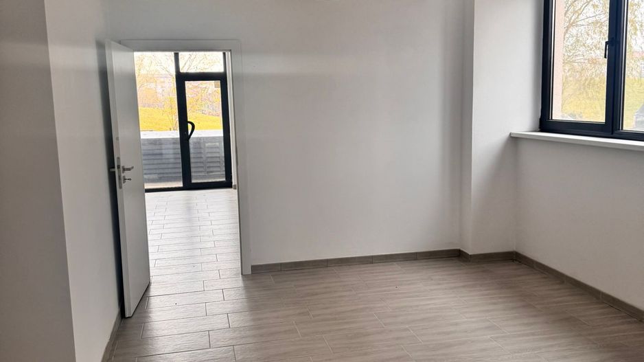 Spațiu Comercial zona Torontalului, comision 0% - Poză 3