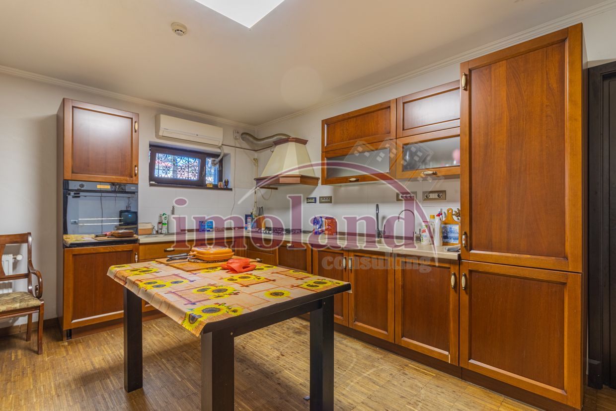 Vila cu piscina si garaj - 6 dormitoare - Pantelimon - Poză 41