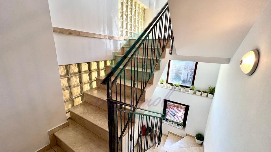 APARTAMENT PREMIUM IN VILA-FINISAJE DE LUX-UNIRII-CURTE PROPRIE - Poză 13