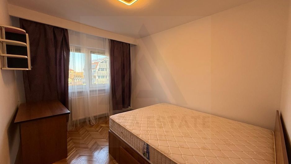 Apartament 4 camere 2 bai 2 balcoane decomandat Etaj 2/4  Valea Aurie - Poză 9