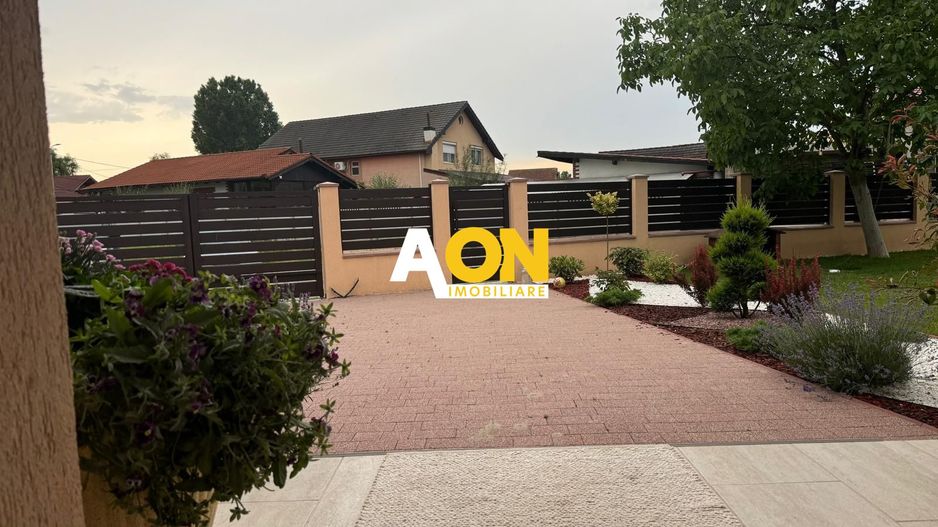 Casa individuala  de vânzare  4 camere zona  Micesti - Poză 4