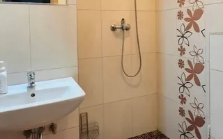Apartament decomandat cu 4 camere în Plopilor, finisat modern - Poză 11