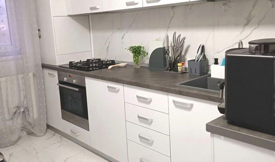 Apartament 2 camere, Cetate, zona piata, et.3, renovat - Poză 1