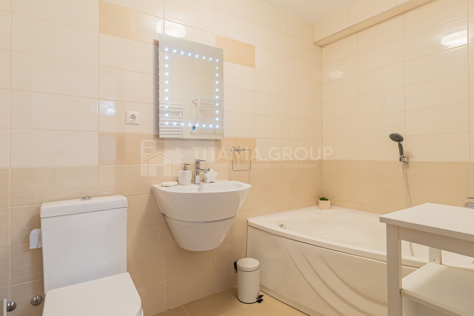 Apartament cochet 3 camere, 2 bai+parcare subterana, Drumul Poienii, Seasons - Poză 6