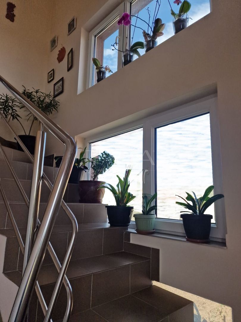 Casa de vanzare in Floresti,  zona Avram Iancu. - Poză 5