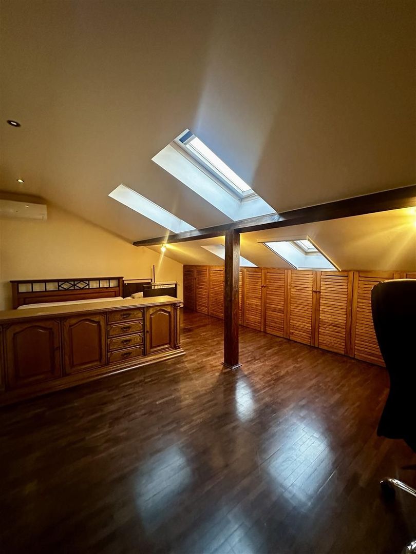 Casa individuala Ultracentral 4 camere - Poză 6