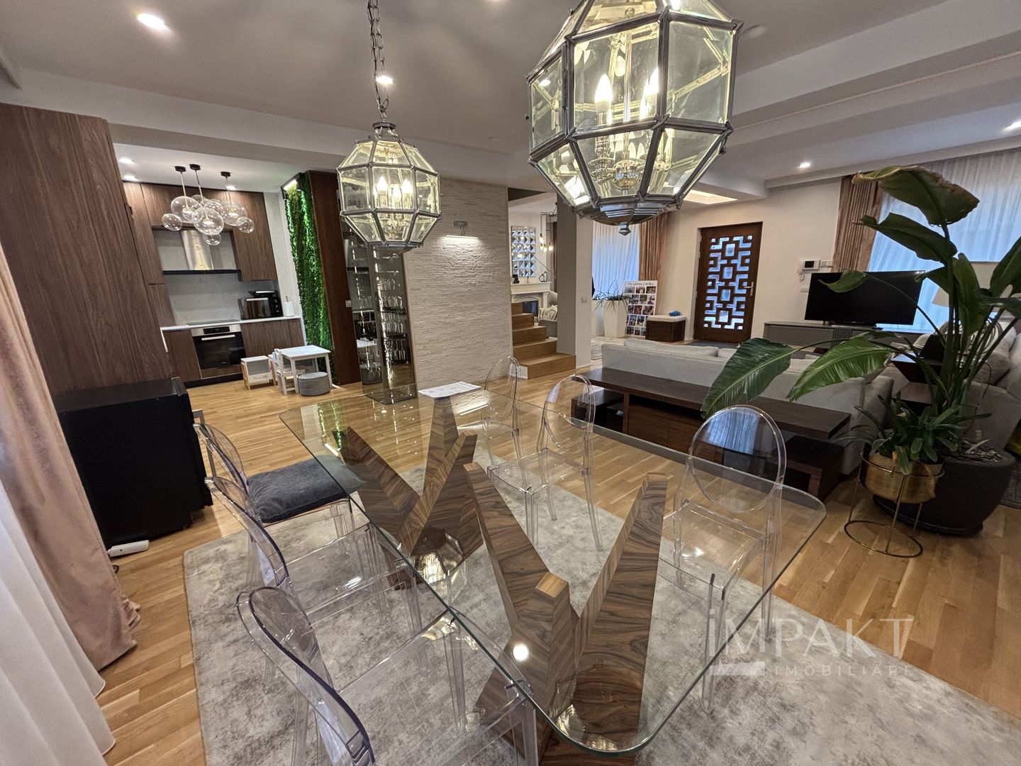 De închiriat vilă superbă Andrei Mureșanu - Poză 1