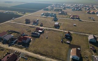 Loc de casa 500 mp în Curtici - Poză 8