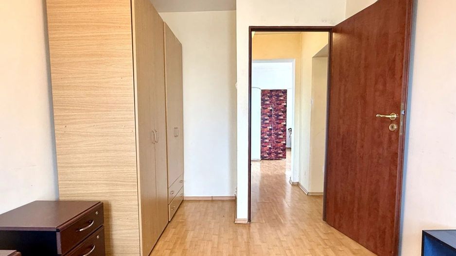 Apartament amplu si luminos, trei camere decomandat, Nicolae Titulescu - Poză 11