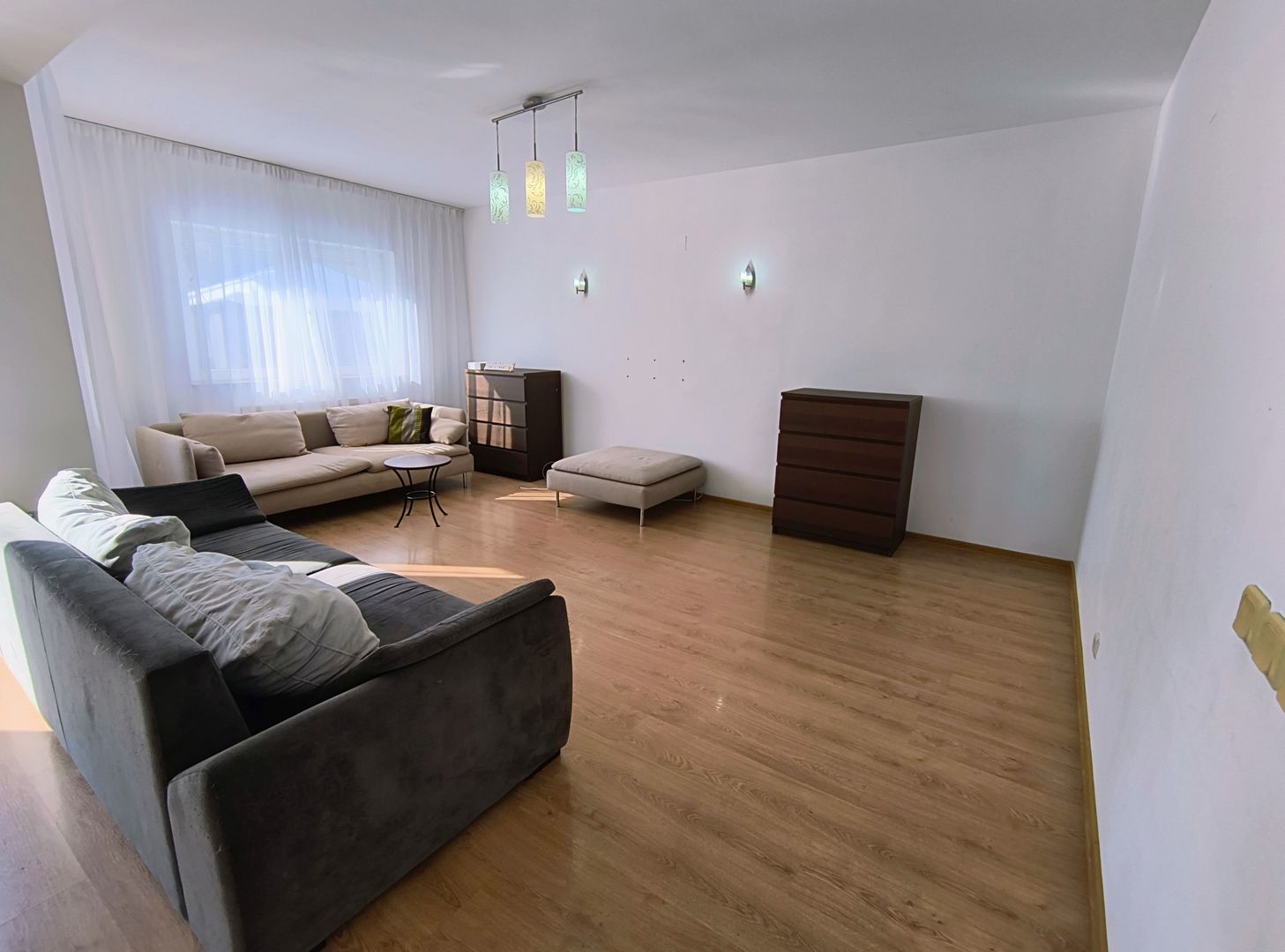 Vila Complex The CLASS,- rond OMV Pipera- curte - garaj - Poză 3