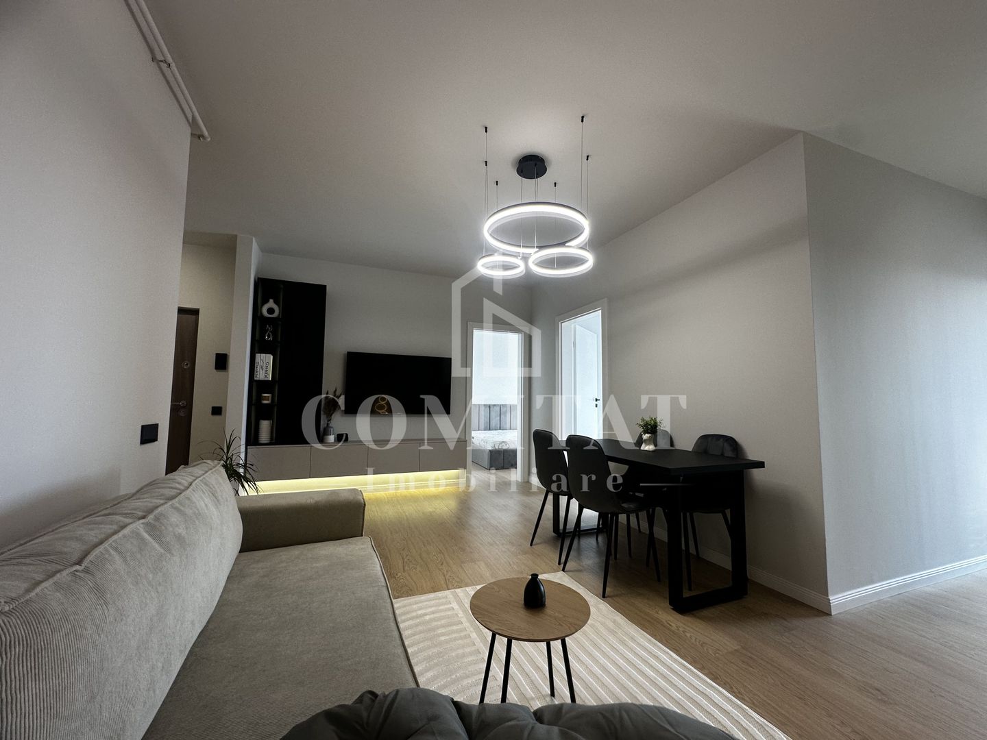 Apartament 3 camere | Ultrafinisat | Zona Spitalului Regional - Poză 2