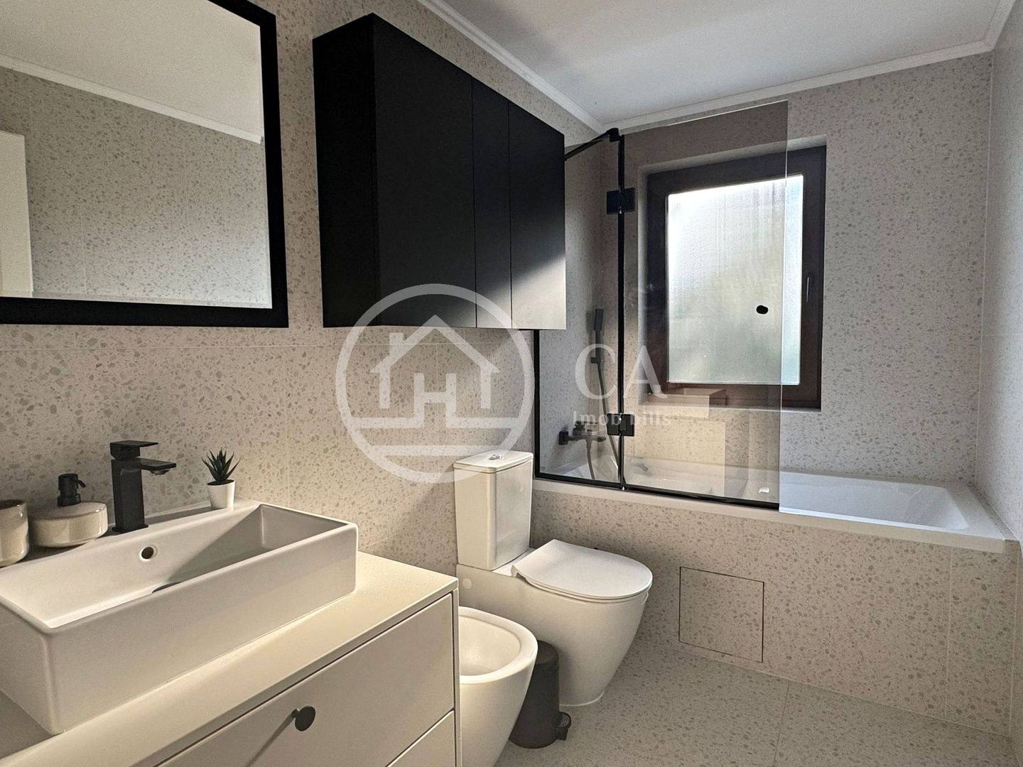 Casa LUX cu 3 camere de inchiriat in zona Iosia, Oradea - Poză 15