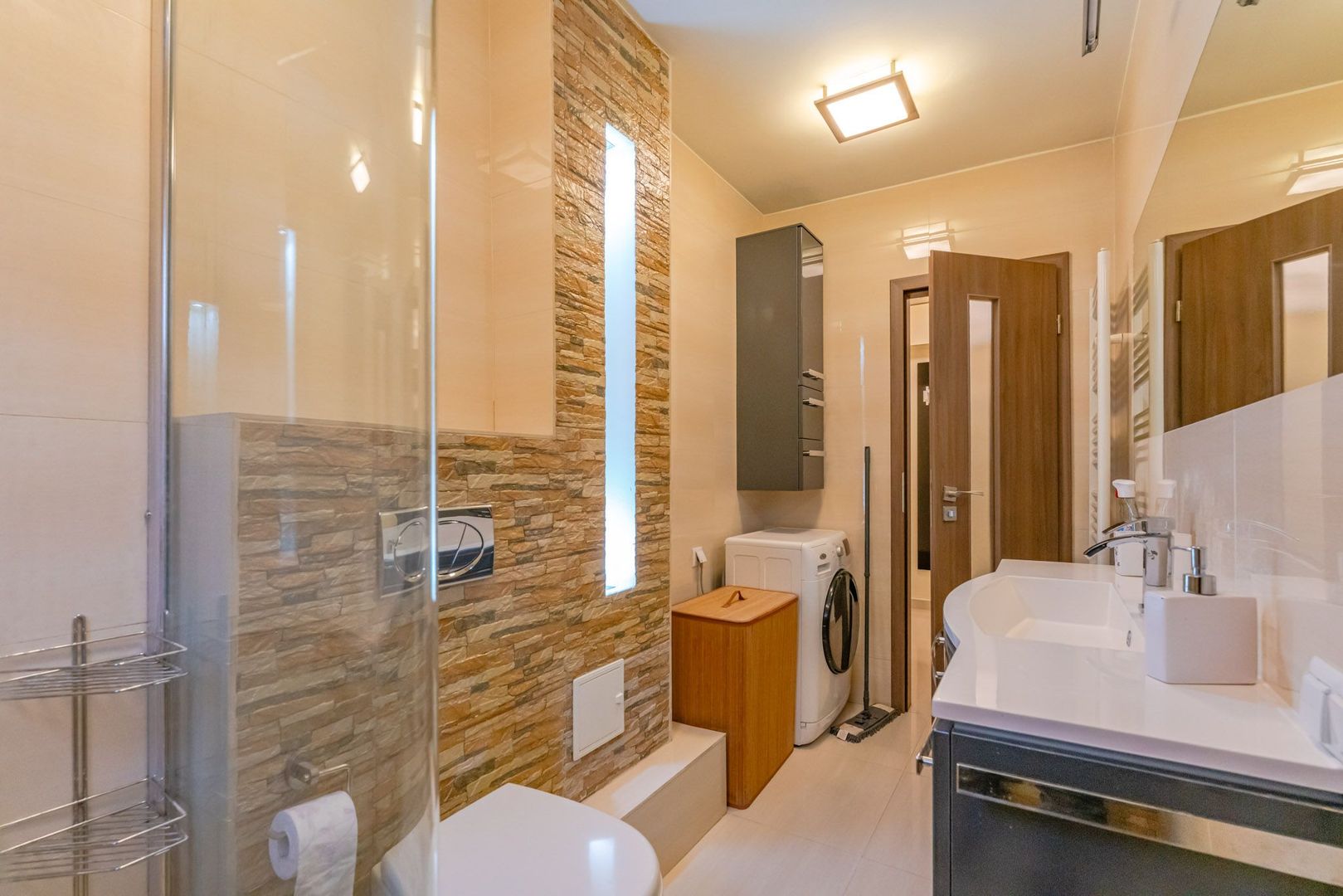 Apartament Mobilat si Utilat cu Loc de Parcare - Poză 12