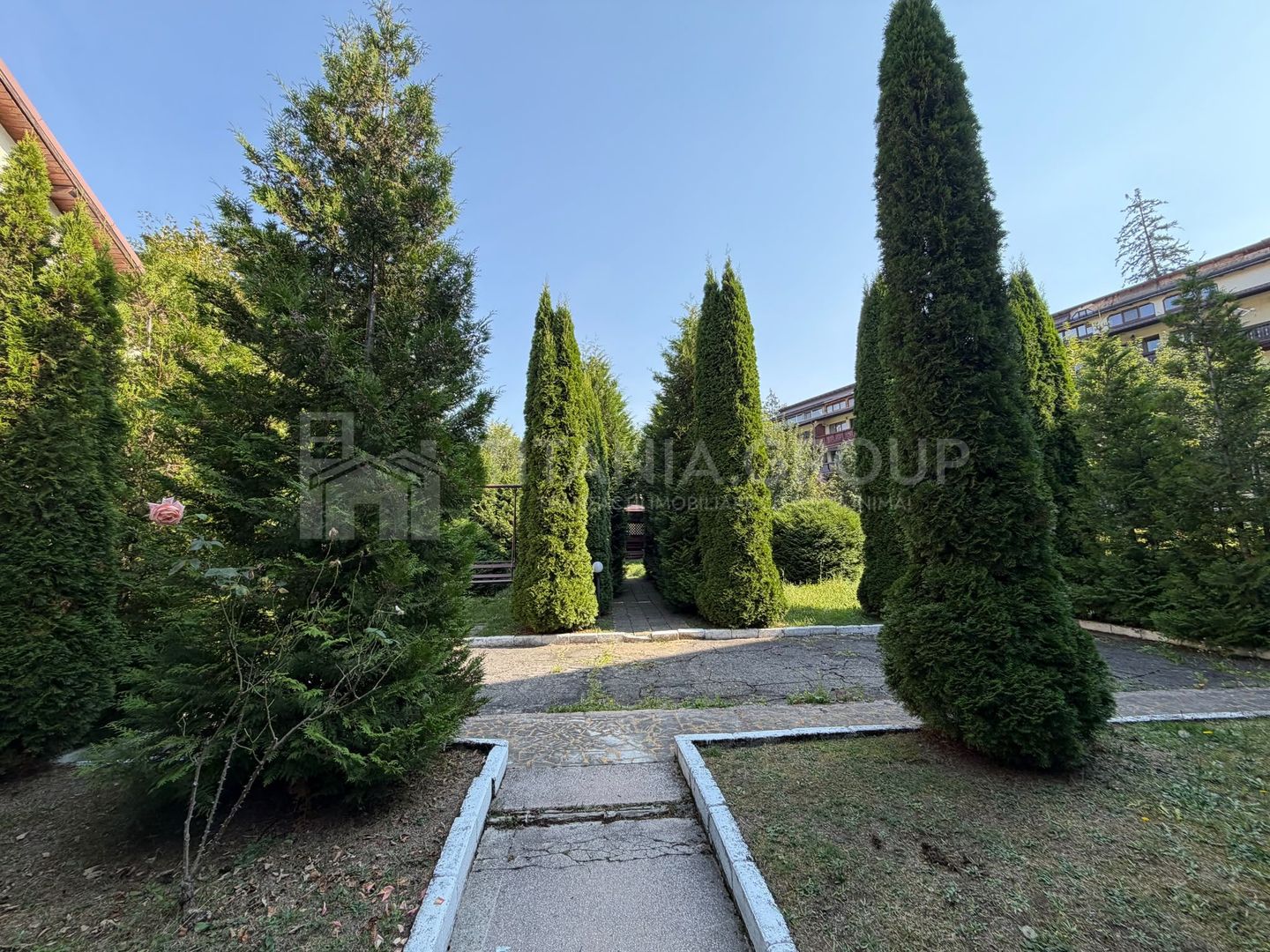 Hotel 4 stele, complet echipat, 30 camere, 6.000 mp teren – Poiana Brașov - Poză 18