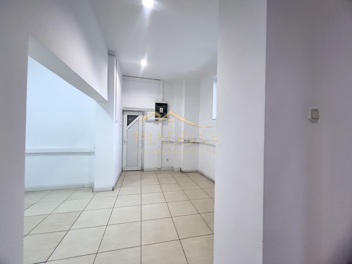 Spatiu Comercial Stradal**240mp**2 locuri parcare//Bdul Ion MIhalache - Poză 26