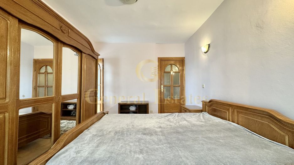 Spre Vânzare apartament cu 3 camere, în Centru, Păcurari - Poză 11