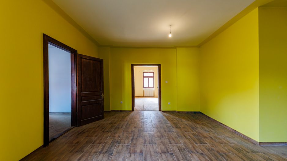 Cladire Istorica - Zona Baile Neptun - Comision 0% - Poză 13