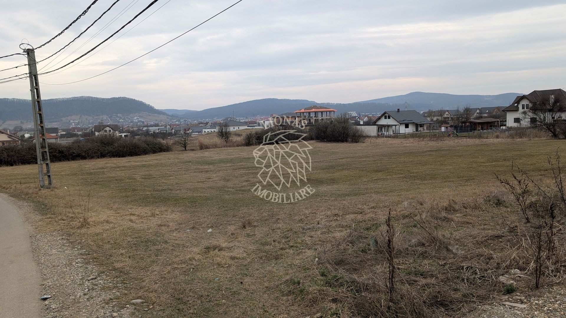 Teren intravilan 5000 mp cu utilitati-ideal case-Zona Valea Rusului - Poză 4