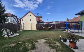 Piața de Miercuri, casă singură în curte, renovată 2025 - Poză 18