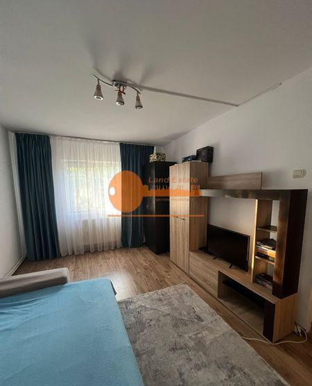 Garsoniera Lujerului-Gorjului ( centrala termica ) - Poză 1