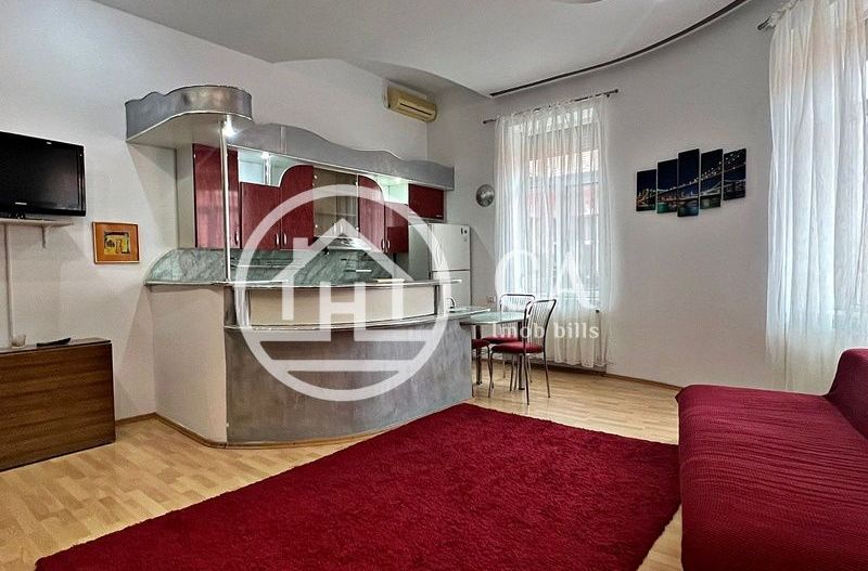 Apartament de vânzare cu 3 camere în zona Ultracentrală, Oradea - Poză 5