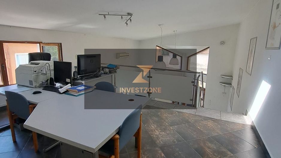 Proprietate 450 mp pe Calea Clujului cu teren de 787mp in Oradea - Poză 9