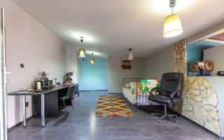 Clădire și teren de investiție, central Roman - Poză 42