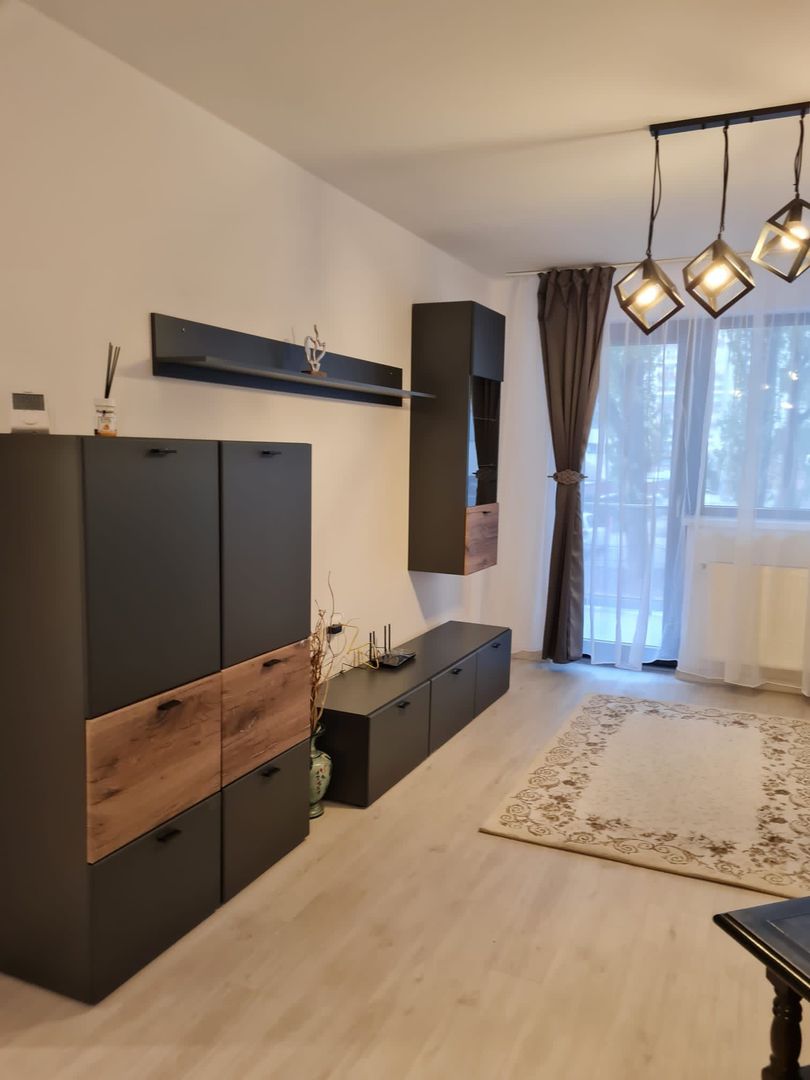 3 CAMERE_HILS BRAUNER_METROU NICOLAE TECLU - Poză 1