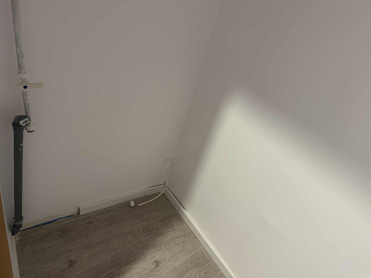 2 cam Sagului  etaj 3 centrala proprie amenajat nou - Poză 7