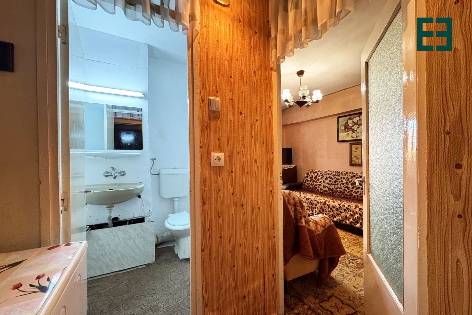 Garsoniera etajul 3 zona Aurel Vlaicu - Arad - Poză 4