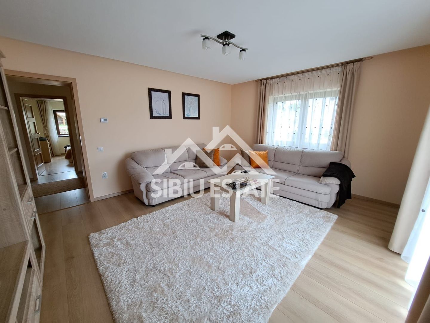 Casa moderna individuala cu 5 camere 184 mp utili , teren 500 mp . - Poză 1