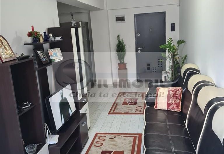 Apartament 2 camere- Zona V. Adanca- 310 Euro - Poză 3