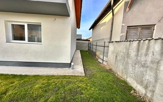 Casă individuală de vanzare  cu garaj și curte proprie – Hălchiu - Poză 31