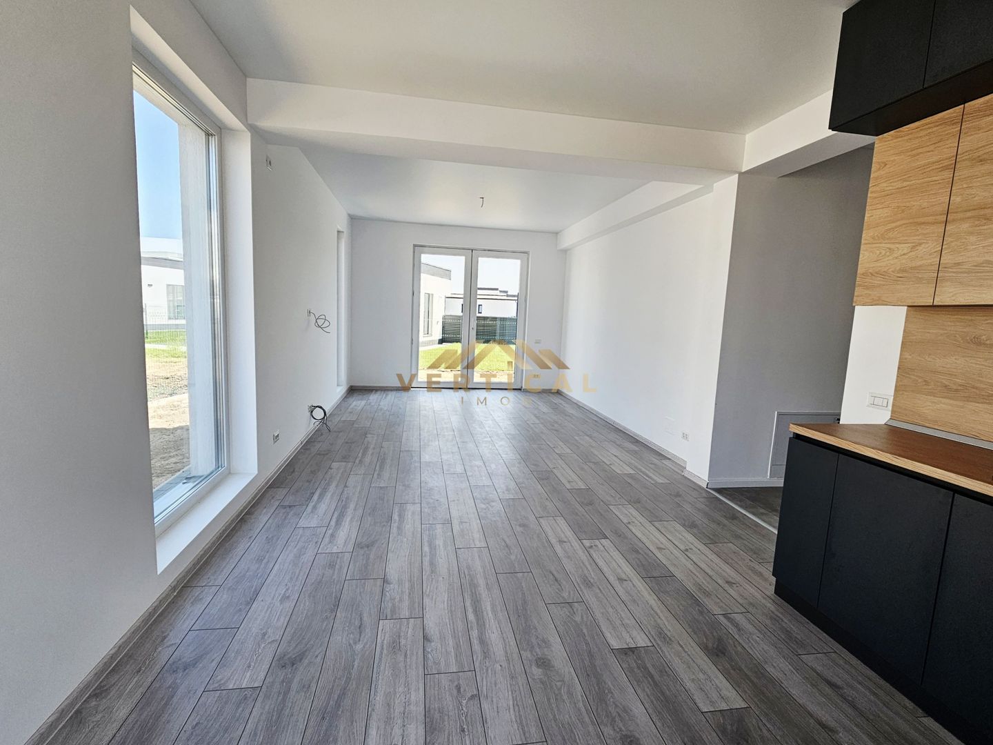 Casa 3 camere de închiriat - comuna Berceni - Poză 3