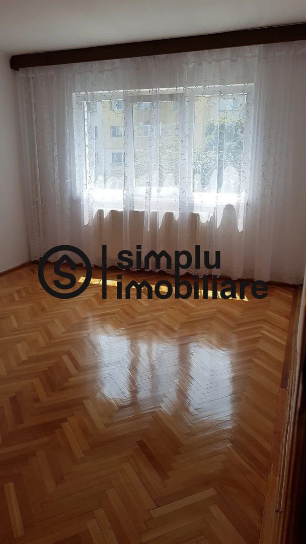 2 camere modificate in 3, etaj 2/4, centrala, Rovine - 115 000 Euro - Poză 3