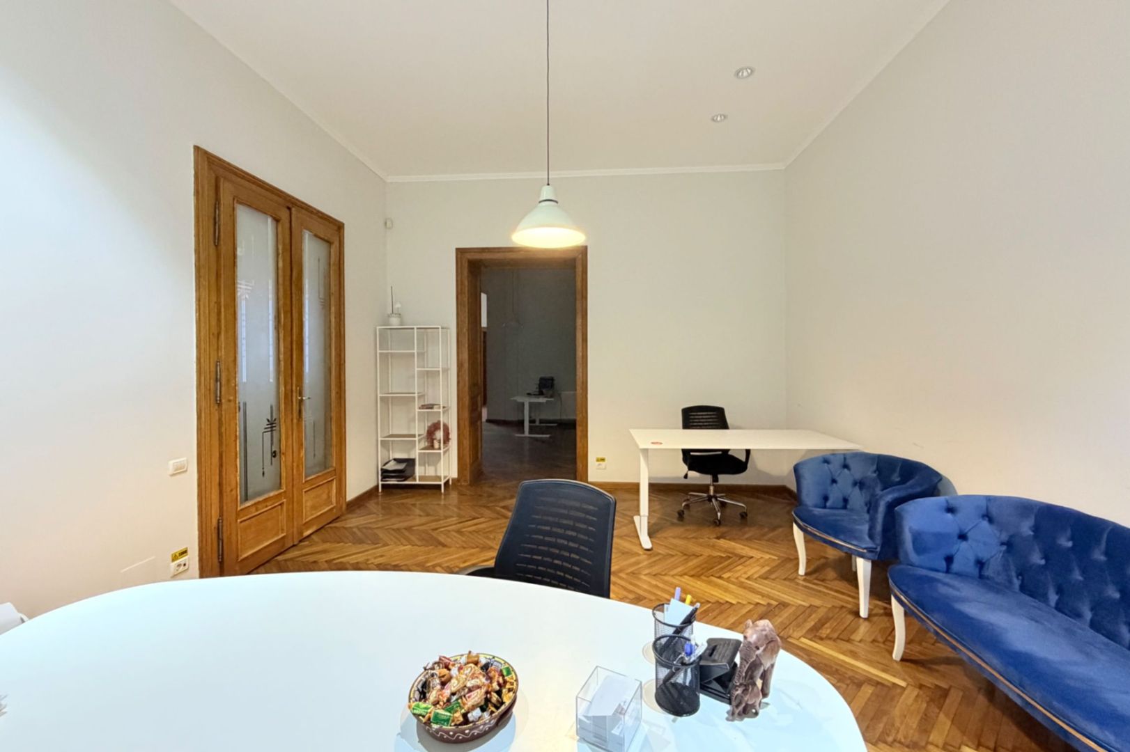 Spatiu de birouri, parter, Zona Baile Neptun, str. Dionisie Lintia - Poză 3