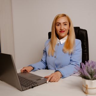 Daniela Dranau - Golden Real Estate